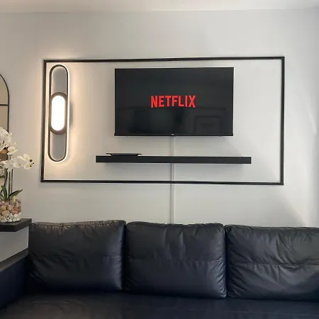 Modern Sea View In Benal Apartment